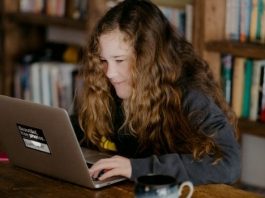 Tracking kids computer activity