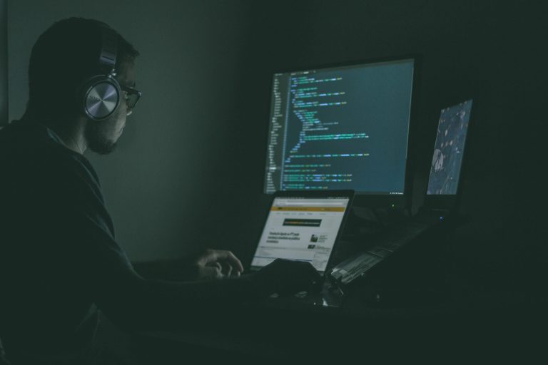 How cyber security consultant protect business